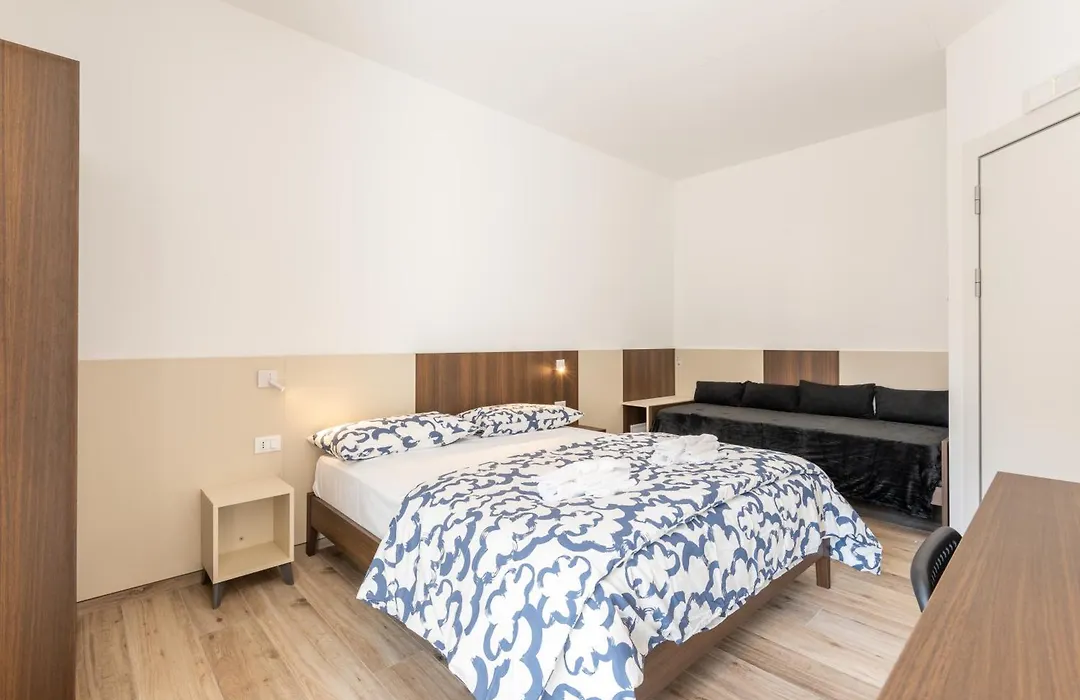 La Perla del Mare Rooms-1